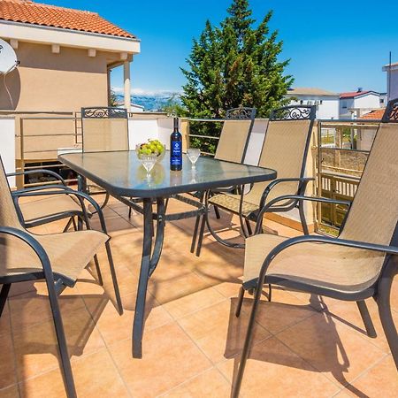 Paula Apartments Vir Dış mekan fotoğraf
