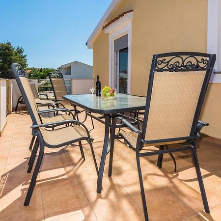 Paula Apartments Vir Dış mekan fotoğraf