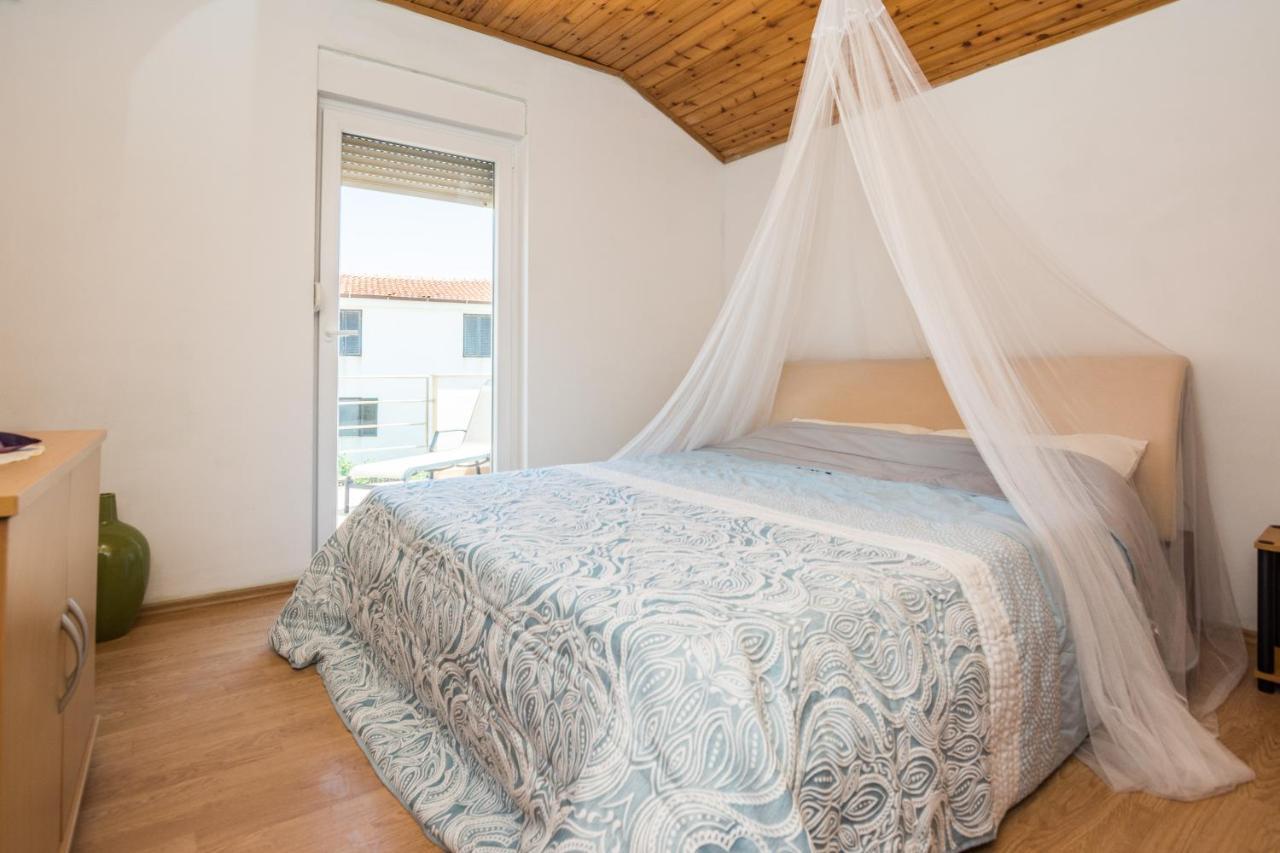 Paula Apartments Vir Dış mekan fotoğraf