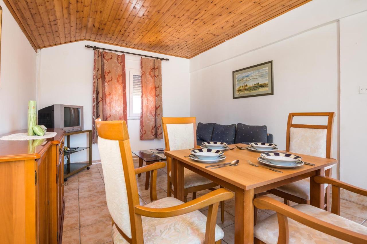 Paula Apartments Vir Dış mekan fotoğraf
