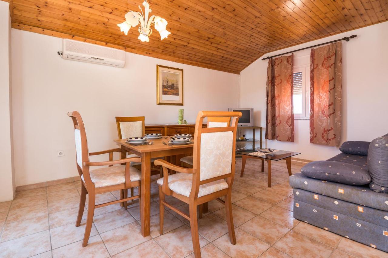 Paula Apartments Vir Dış mekan fotoğraf