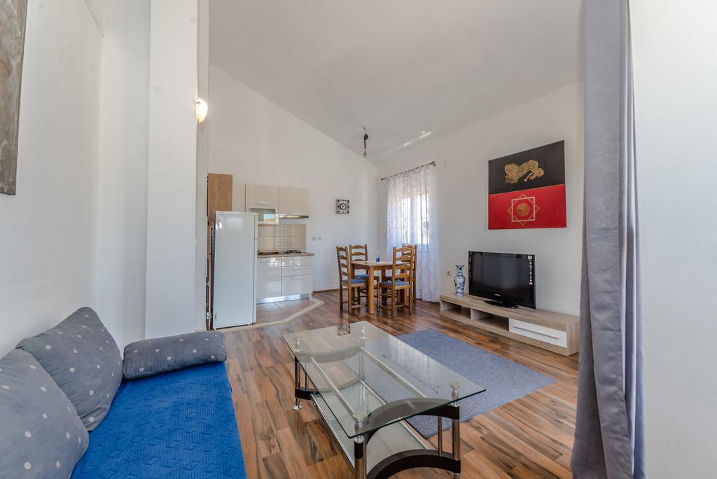 Paula Apartments Vir Dış mekan fotoğraf