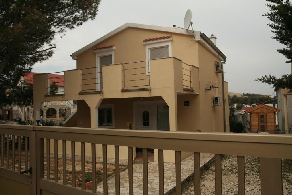 Paula Apartments Vir Dış mekan fotoğraf