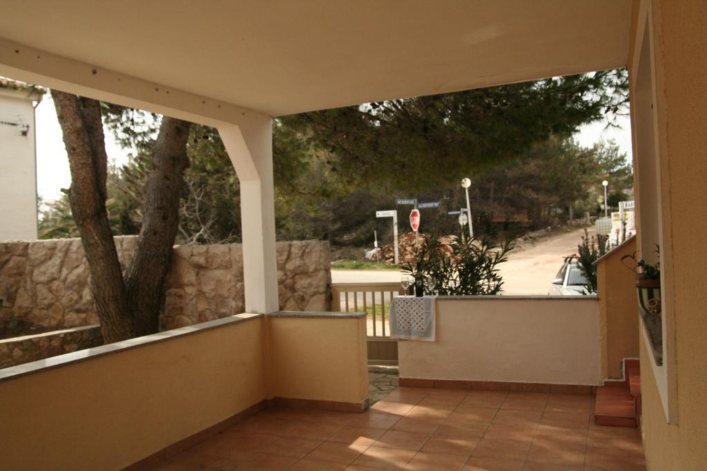 Paula Apartments Vir Dış mekan fotoğraf